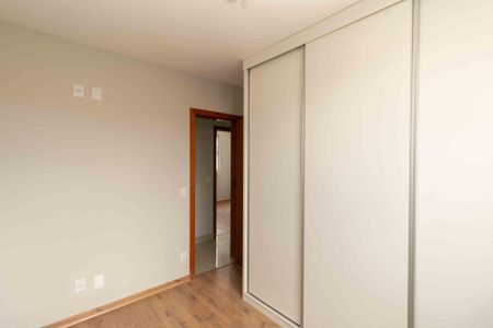 Casa à venda com 90m², 3 quartos e 1 vaga Casa à venda com 90m², 3 quartos e 1 vagaQuarto 2