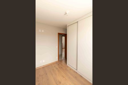 Casa à venda com 90m², 3 quartos e 1 vaga Casa à venda com 90m², 3 quartos e 1 vagaQuarto 2