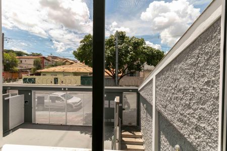 Casa à venda com 90m², 3 quartos e 1 vaga Casa à venda com 90m², 3 quartos e 1 vagaVista Suite