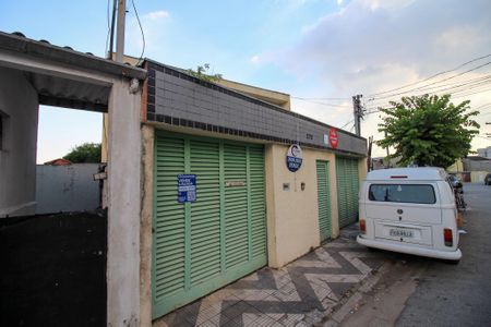 Casa à venda com 450m², 3 quartos e 8 vagasFachada
