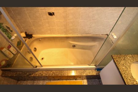 Casa à venda com 450m², 3 quartos e 8 vagasBanheiro/Suíte