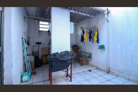 Casa à venda com 450m², 3 quartos e 8 vagasLavanderia