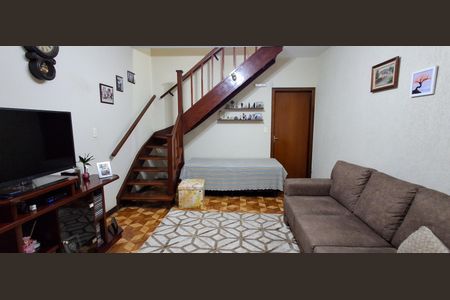 Casa à venda com 144m², 2 quartos e 1 vagaSala