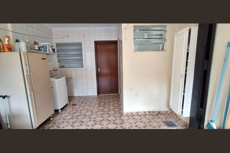 Casa à venda com 144m², 2 quartos e 1 vagaÁrea de Serviço