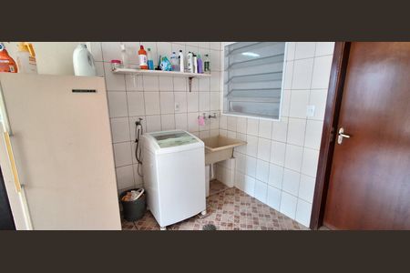 Casa à venda com 144m², 2 quartos e 1 vagaÁrea de Serviço