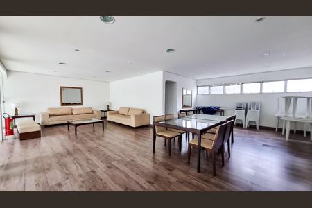 Apartamento à venda com 107m², 2 quartos e 2 vagas Apartamento à venda com 107m², 2 quartos e 2 vagasÁrea comum - Salão de festas