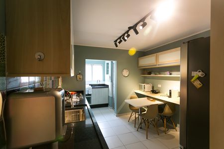 Apartamento à venda com 107m², 2 quartos e 2 vagas Apartamento à venda com 107m², 2 quartos e 2 vagasCozinha