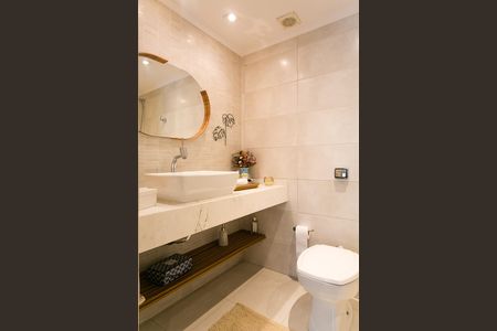 Apartamento à venda com 107m², 2 quartos e 2 vagas Apartamento à venda com 107m², 2 quartos e 2 vagasBanheiro