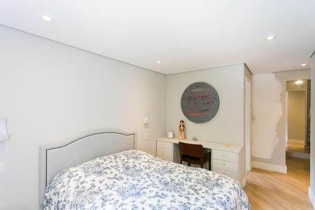 Apartamento à venda com 107m², 2 quartos e 2 vagas Apartamento à venda com 107m², 2 quartos e 2 vagassuíte