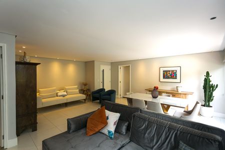 Apartamento à venda com 107m², 2 quartos e 2 vagas Apartamento à venda com 107m², 2 quartos e 2 vagasSala