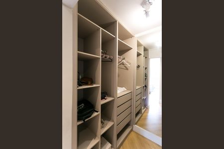 Apartamento à venda com 107m², 2 quartos e 2 vagas Apartamento à venda com 107m², 2 quartos e 2 vagassuíte