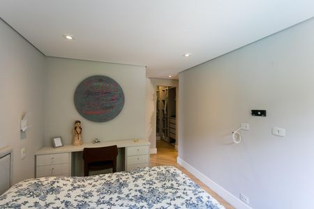 Apartamento à venda com 107m², 2 quartos e 2 vagas Apartamento à venda com 107m², 2 quartos e 2 vagassuíte