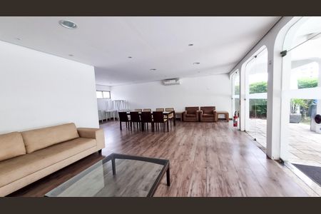 Apartamento à venda com 107m², 2 quartos e 2 vagas Apartamento à venda com 107m², 2 quartos e 2 vagasÁrea comum - Salão de festas