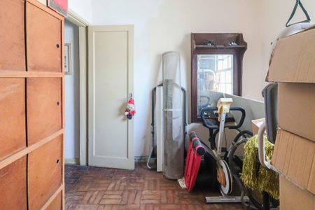 Casa à venda com 285m², 3 quartos e 5 vagas Casa à venda com 285m², 3 quartos e 5 vagasQuarto 3