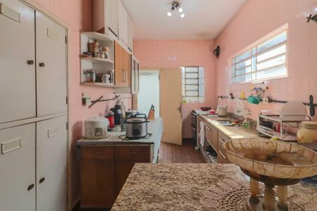 Casa à venda com 285m², 3 quartos e 5 vagas Casa à venda com 285m², 3 quartos e 5 vagasCozinha