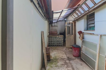 Casa à venda com 285m², 3 quartos e 5 vagas Casa à venda com 285m², 3 quartos e 5 vagasQuintal