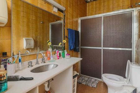 Casa à venda com 285m², 3 quartos e 5 vagas Casa à venda com 285m², 3 quartos e 5 vagasQuarto 1 Suíte