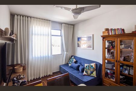 Apartamento para alugar com 70m², 2 quartos e 1 vagaSala