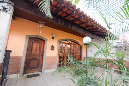 Casa à venda com 574m², 4 quartos e 3 vagasFachada