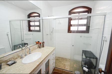 Casa à venda com 574m², 4 quartos e 3 vagasBanheiro da Suíte 3