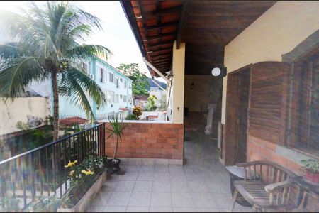 Casa à venda com 574m², 4 quartos e 3 vagasVaranda da Suíte 4