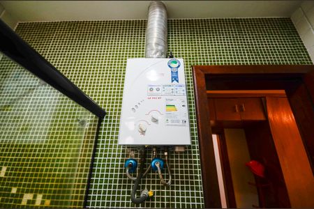 Casa à venda com 574m², 4 quartos e 3 vagasBanheiro da Suíte 2