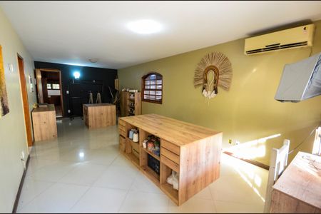 Casa à venda com 574m², 4 quartos e 3 vagasSuíte 4