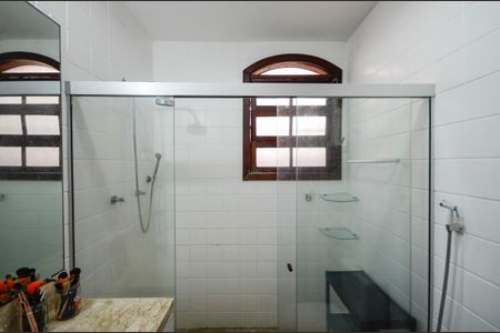 Casa à venda com 574m², 4 quartos e 3 vagasBanheiro da Suíte 3