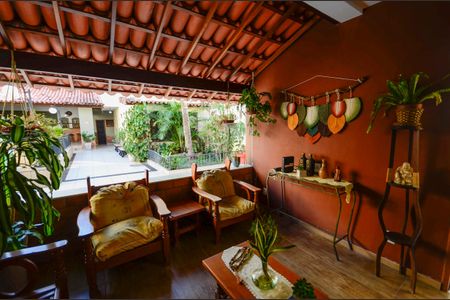 Casa à venda com 574m², 4 quartos e 3 vagasVaranda da Suíte 1