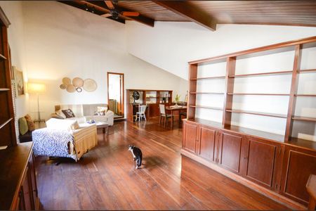 Casa à venda com 574m², 4 quartos e 3 vagasSala