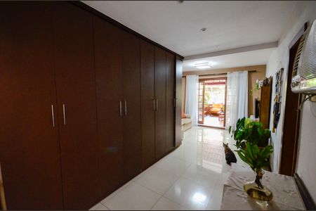 Casa à venda com 574m², 4 quartos e 3 vagasSuíte 1