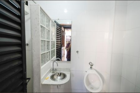 Casa à venda com 574m², 4 quartos e 3 vagasBanheiro de serviço