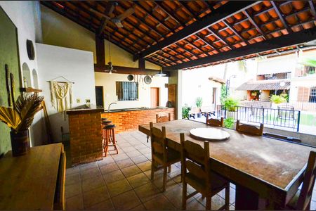 Casa à venda com 574m², 4 quartos e 3 vagasÁrea comum - Churrasqueira