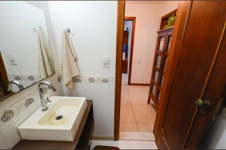 Casa à venda com 574m², 4 quartos e 3 vagasLavabo Sala
