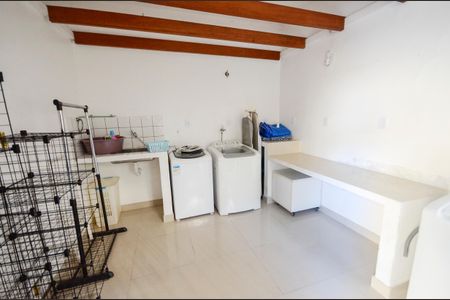 Casa à venda com 574m², 4 quartos e 3 vagasÁrea de Serviço