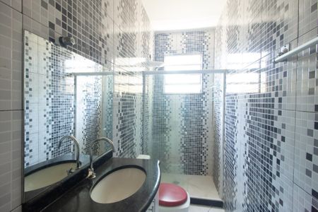 Casa para alugar com 548m², 5 quartos e 2 vagas Casa para alugar com 548m², 5 quartos e 2 vagasBanheiro Social