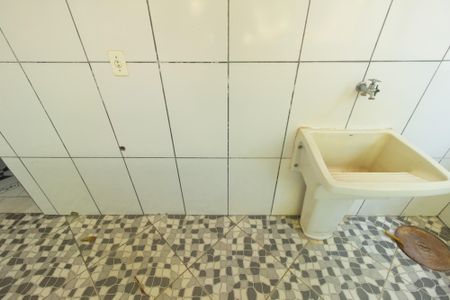 Casa para alugar com 548m², 5 quartos e 2 vagas Casa para alugar com 548m², 5 quartos e 2 vagasÁrea de Serviço