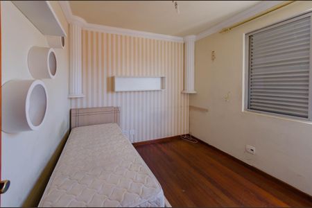 Apartamento à venda com 180m², 3 quartos e 2 vagasQuarto 2