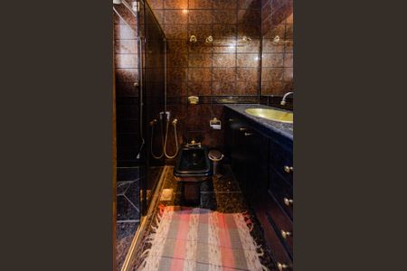 Apartamento à venda com 180m², 3 quartos e 2 vagasBanheiro suíte