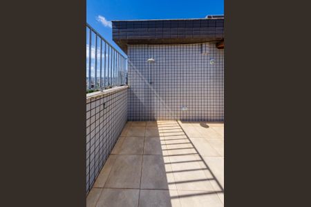 Apartamento à venda com 180m², 3 quartos e 2 vagasCobertura