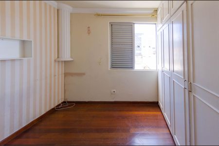 Apartamento à venda com 180m², 3 quartos e 2 vagasQuarto 2