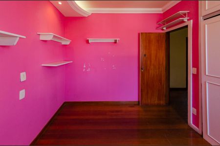 Apartamento à venda com 180m², 3 quartos e 2 vagasQuarto 1