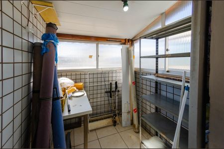 Apartamento à venda com 180m², 3 quartos e 2 vagasQuartinho