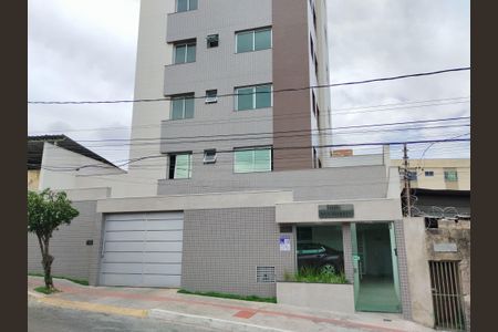 Apartamento à venda com 60m², 2 quartos e 1 vagaFachada + Placa