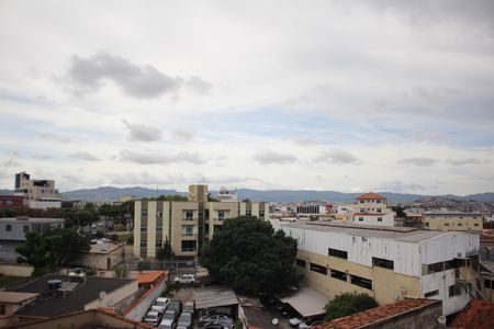 Apartamento à venda com 60m², 2 quartos e 1 vagaÁrea de Serviço