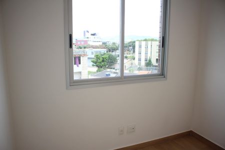 Apartamento à venda com 60m², 2 quartos e 1 vagaQuarto 2