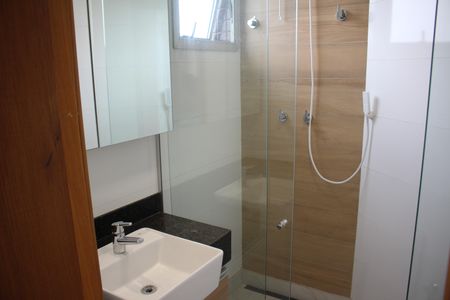 Apartamento à venda com 60m², 2 quartos e 1 vagaBanheiro Quarto 1