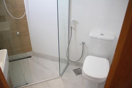 Apartamento à venda com 60m², 2 quartos e 1 vagaBanheiro Quarto 1