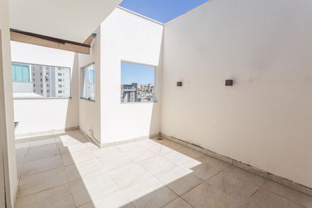 Apartamento para alugar com 134m², 2 quartos e 3 vagas Apartamento para alugar com 134m², 2 quartos e 3 vagasCobertura