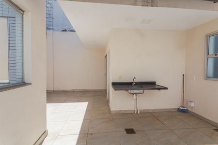 Apartamento para alugar com 134m², 2 quartos e 3 vagas Apartamento para alugar com 134m², 2 quartos e 3 vagasCobertura